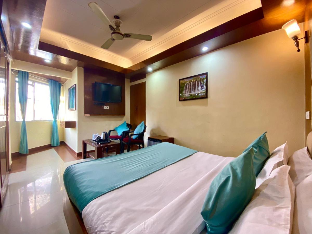 Riversun Hotel Mall Road Masuri Exterior foto